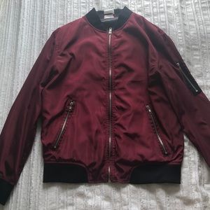 SUPER CUTE BURGUNDY BOMBER JACKET!